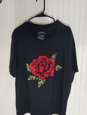 Rodeo Quincy Black Short Sleeve Tee with Red Rose Sequin Graphic